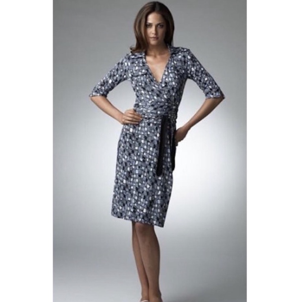 DVF Diane Von Furstenberg Denise Silk Wrap Dress Size 2 (K)